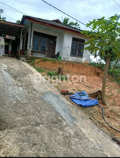 image RUMAH PINGGIR JALAN RAYA SOEKARNO HATTA (1)