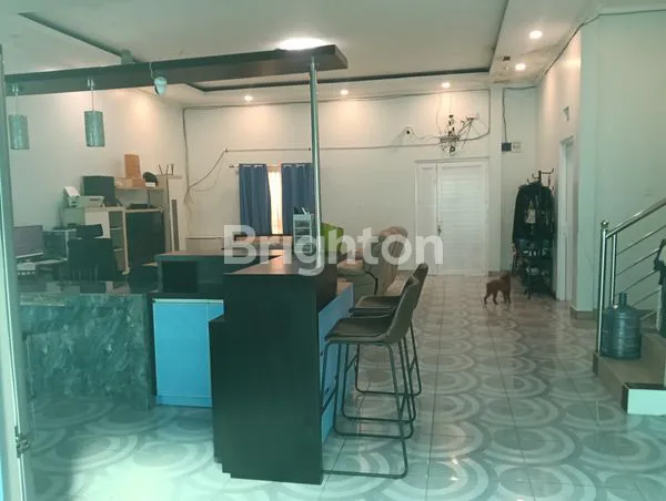 image RUMAH MEWAH 2 LANTAI LOKASI STRATEGIS DI SAYAP GARUDA - 4KT 4KM SHM (3)