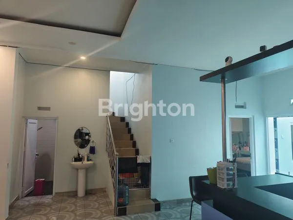 image RUMAH MEWAH 2 LANTAI LOKASI STRATEGIS DI SAYAP GARUDA - 4KT 4KM SHM (5)