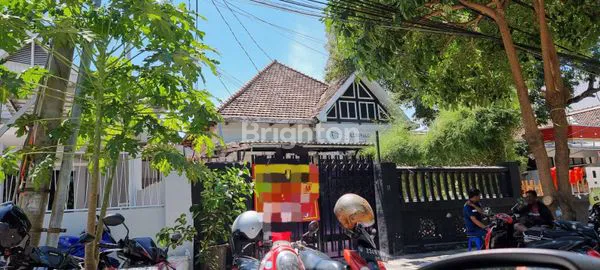 RUMAH HITUNG TANAH DI PUSAT KOTA JALAN TAMAN BUNGKUL, SURABAYA