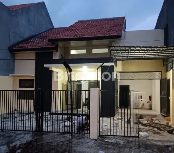 image RUMAH FURNISHED 200 M² JALAN KAKI KE UBAYA! (2)