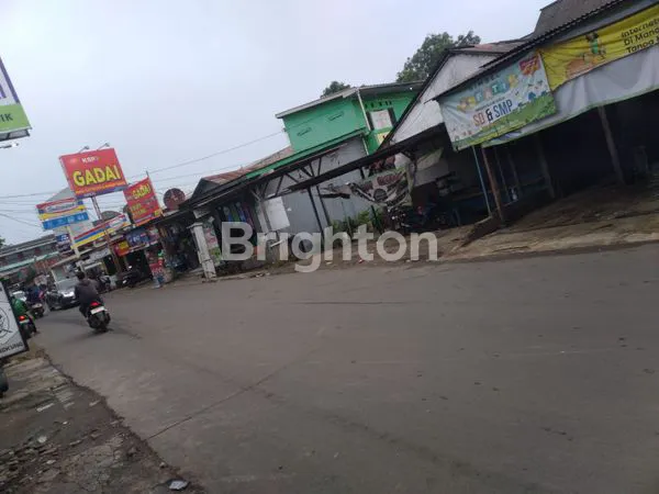 image RUMAH KONTRAKAN LOKASI STRATEGIS – FULL TERISI, INVESTASI MENJANJIKAN! (2)