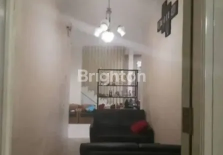 image RUMAH SIAP HUNI TENGAH KOTA LOKASI PEDURUNGAN SEMARANG (2)