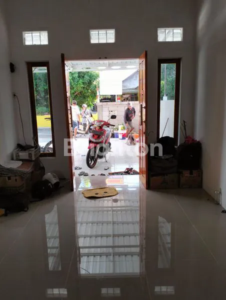 image RUMAH SHM 3 KAMAR DI JIWAN MADIUN, AKSES STRATEGIS KE KOTA (2)