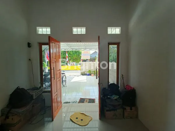 image RUMAH SHM 3 KAMAR DI JIWAN MADIUN, AKSES STRATEGIS KE KOTA (6)