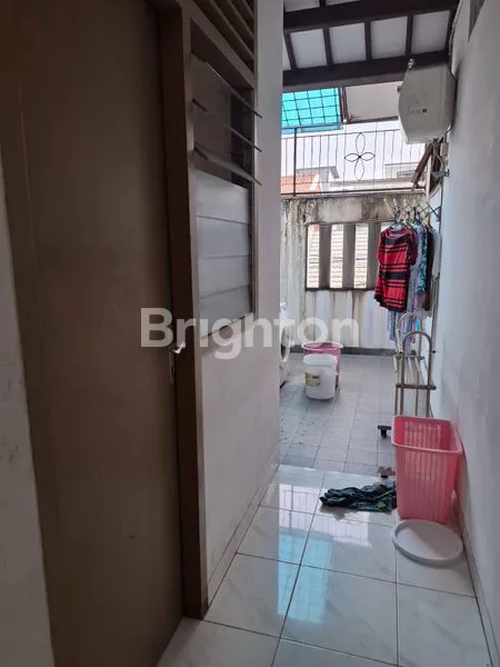 image RUMAH MEWAH 2 LANTAI DI CBD MELAWAI - PRIME LOCATION BLOK M (7)