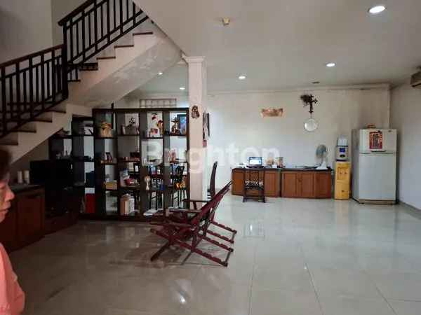 image RUMAH MEWAH 2 LANTAI DI CBD MELAWAI - PRIME LOCATION BLOK M (3)