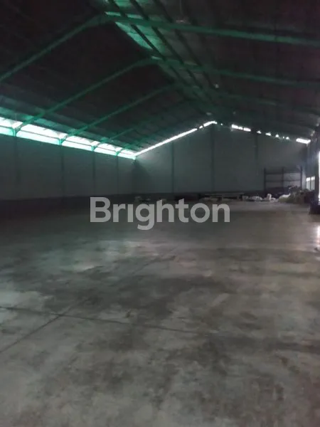 image GUDANG DI KECAMATAN SUKOREJO KABUPATEN PASURUAN JAWA TIMUR (4)