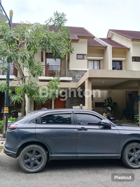 image RUMAH MEWAH 2 LANTAI SEMI FURNISHED DI ORCHARD PARK BATAM (1)