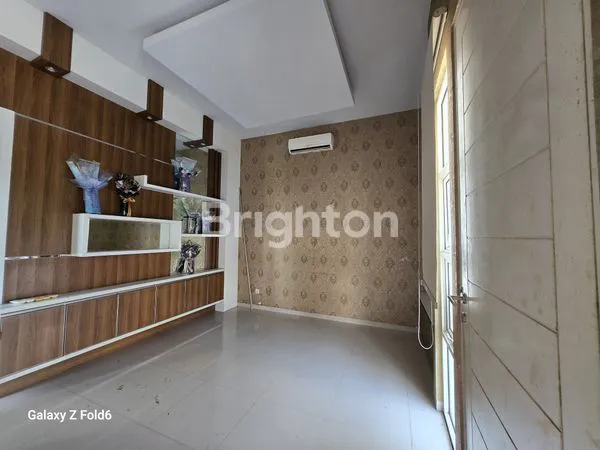 image RUMAH CLUSTER 2 LANTAI AREA SUDIRMAN (5)