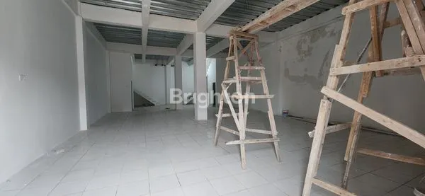 image RUKO 2.5 LANTAI PREMIUM SIAP HUNI DI MANGGAR - AKSES KONTAINER (3)