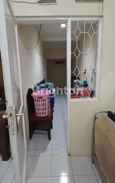 image RUMAH MODERN EKSLUSIF PURI SURYA JAYA (5)