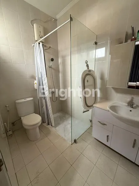 image RUMAH 2 LANTAI BEVERLY HILLS DUTA GARDEN - SHM SIAP HUNI (3)