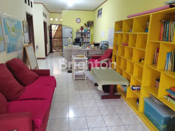 image DISEWAKAN RUMAH NYAMAN DI SARIMANAH BANDUNG– LOKASI TENANG & STRATEGIS (1)