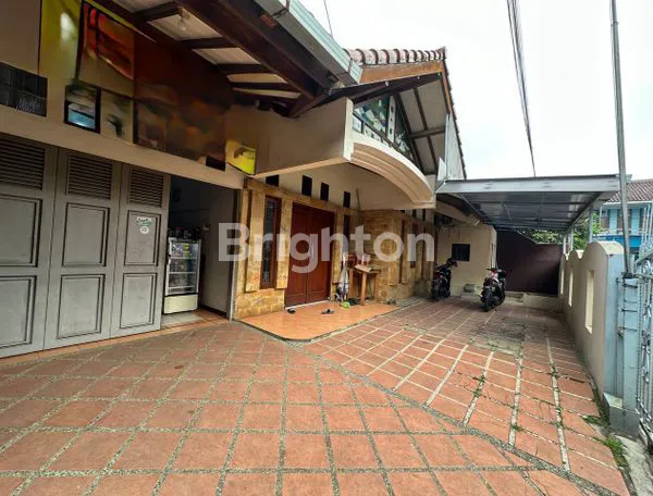 image RUMAH LUAS & NYAMAN DI SARIJADI BANDUNG – SEMI FURNISHED (7)