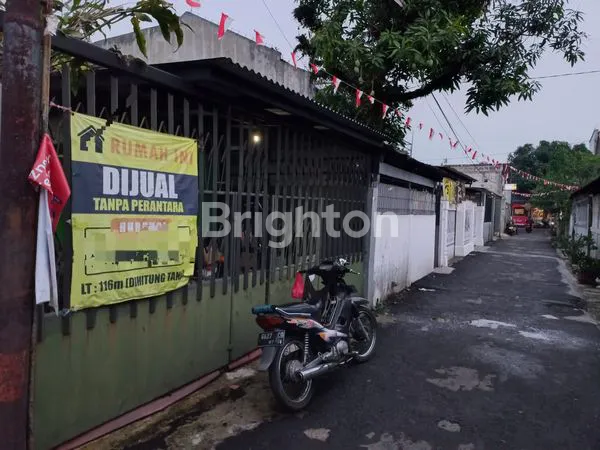 image DIJUAL CEPAT!!! RUMAH HITUNG TANAH SAJA DI JL.HJ.SAPARI KOTA BANDUNG (1)