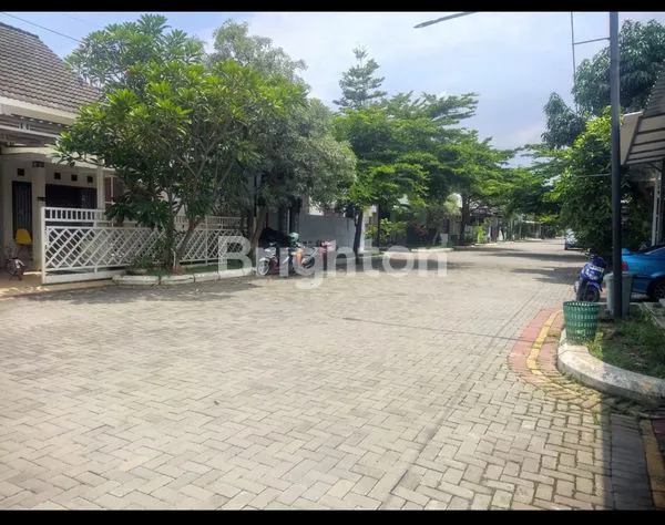 image RUMAH MEWAH FULL FURNISH 2KT DI SAFIRA WARU GENTAN SOLO (5)