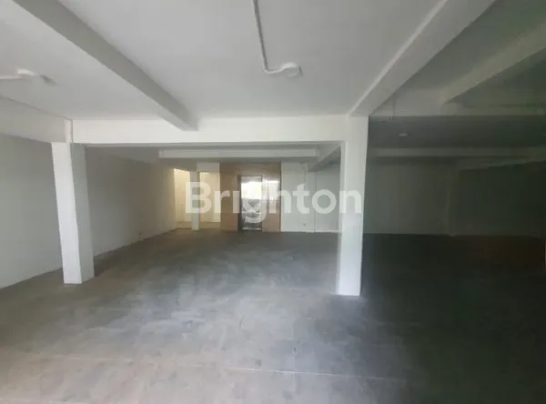 image RUMAH MEGAH KOMPLEK PERHUBUNGAN PEJATEN - JAKARTA SELATAN  (8)