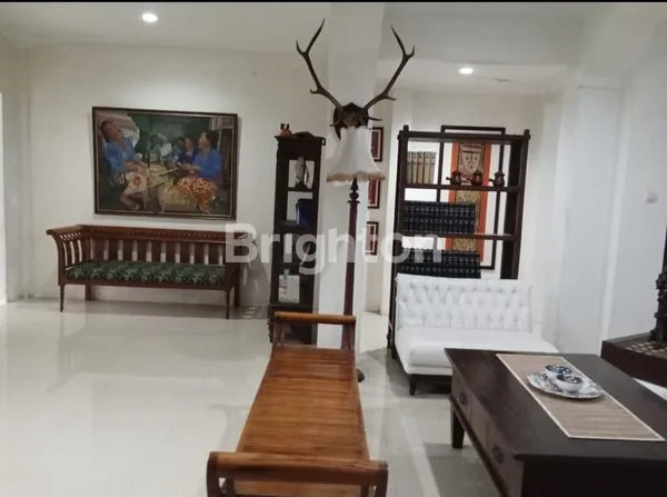 image RUMAH MODERN MEWAH BUKIT GOLF HIJAU - SENTUL CITY (5)