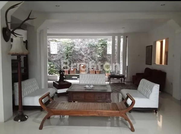 image RUMAH MODERN MEWAH BUKIT GOLF HIJAU - SENTUL CITY (4)