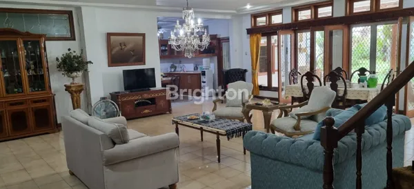 image RUMAH PREMIUM ASRI, BAGUS, ELEGAN, MEWAH LOKASI STRATEGIS ADA KOLAM RENANG &  SANGAT TERAWAT - ABDUL MAJID RAYA - CIPETE  TURUN HARGA DARI 27M (4)