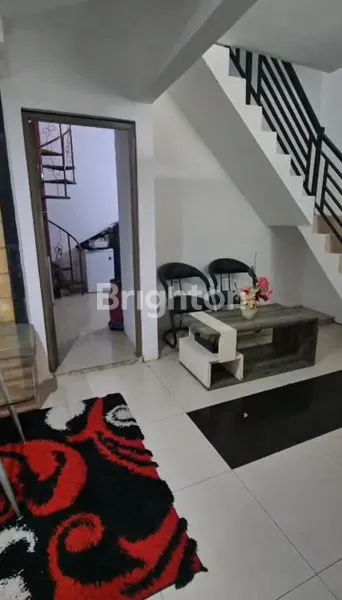 image RUMAH BABATAN PRATAMA LOKASI STRATEGIS (3)