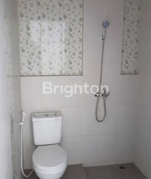 image RUKO 2 LANTAI PREMIUM TEPI JALAN UTAMA CIGANITRI BANDUNG (4)