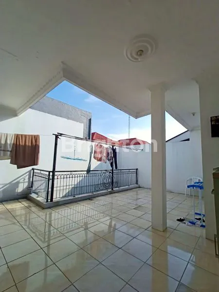 image DIJUAL CEPAT DAN MURAH RUMAH EKSKLUSIF 2 LANTAI DI GRIYA LOKA BSD, SERPONG, TANGERANG SELATAN – LOKASI STRATEGIS & FASILITAS LENGKAP (8)