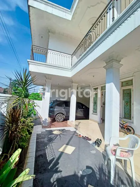 image DIJUAL CEPAT DAN MURAH RUMAH EKSKLUSIF 2 LANTAI DI GRIYA LOKA BSD, SERPONG, TANGERANG SELATAN – LOKASI STRATEGIS & FASILITAS LENGKAP (2)