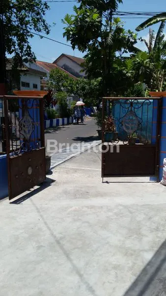 image RUMAH HOOK 2 LANTAI, LT 192M² LB 235M² (2)