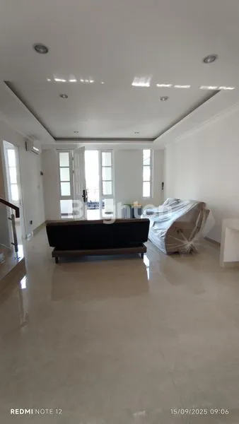 image RUMAH 2 LANTAI SUDAH AC SIAP DIHUNI DI - SENTUL SIRKUIT (3)