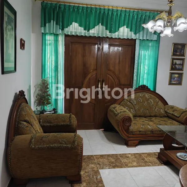 image DIJUAL RUMAH MEWAH FULL FURNITURE STRATEGIS DEKAT KAMPUS UTY JL GLAGAH SARI UMBULHARJO YOGYAKARTA (7)