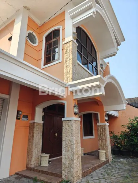 image DIJUAL RUMAH MEWAH FULL FURNITURE STRATEGIS DEKAT KAMPUS UTY JL GLAGAH SARI UMBULHARJO YOGYAKARTA (2)