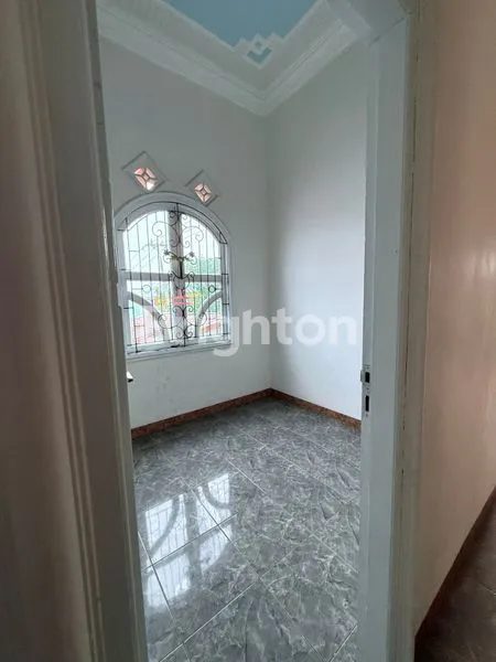 image RUMAH HOOK 2 LANTAI STRATEGIS DI TELINDUNG, BALIKPAPAN UTARA (5)