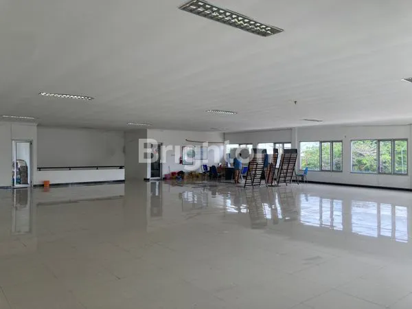 image RUKO MEWAH SHOWROOM 2 LANTAI (4)