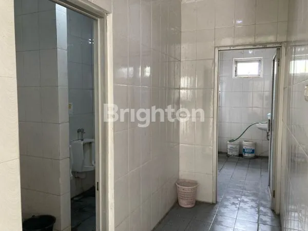 image RUKO MEWAH SHOWROOM 2 LANTAI (8)