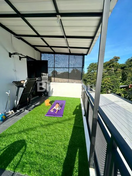 image DIJUAL CEPAT DAN MURAH RUMAH/VILLA EKSKLUSIF FULL FURNISH + BONUS KANTOR USAHA AGRIBISNIS AKTIF DI LEMBANG, BANDUNG (7)