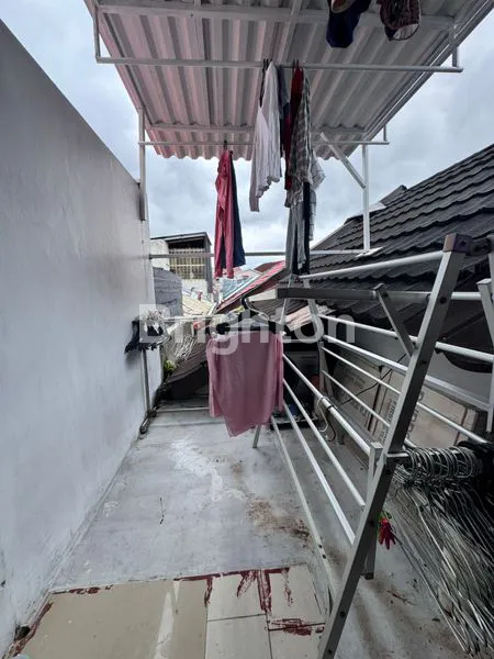 image BALIKPAPAN, PERUMAHAN SEPINGGAN PRATAMA DISEWAKAN RUMAH 2 LANTAI BARU RENOV  (8)