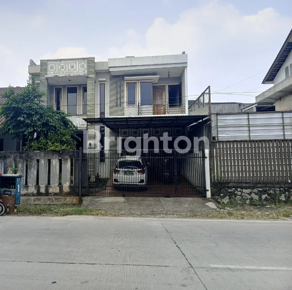 image RUMAH BESAR 2 LANTAI DI JALAN UTAMA NUSALOKA BSD – STRATEGIS UNTUK USAHA & HUNIAN (1)