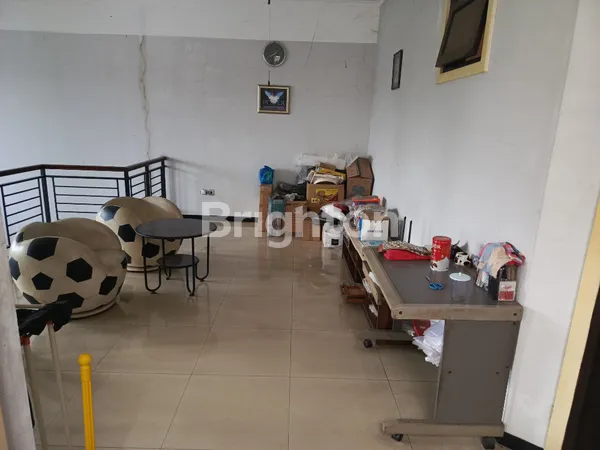 image RUMAH BESAR 2 LANTAI DI JALAN UTAMA NUSALOKA BSD – STRATEGIS UNTUK USAHA & HUNIAN (2)