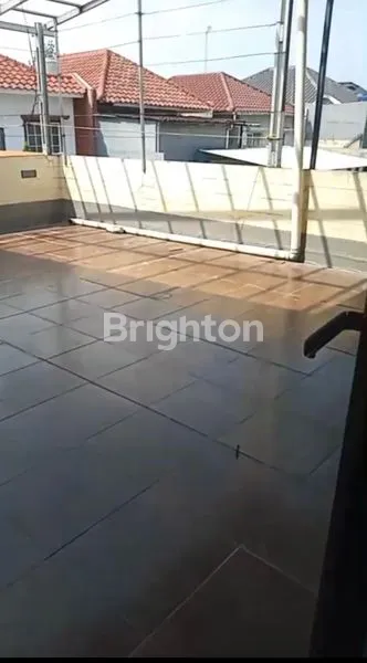 image DISEWA RUKO 2 LANTAI MEWAH DI KOTA WISATA (2)