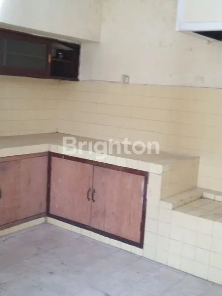 image RUMAH KUNO DI MALANG, BURING (3)