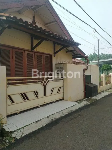 image RUMAH HOEK BEBAS BANJIR DI JATI RAHAYU, PONDOK GEDE (8)