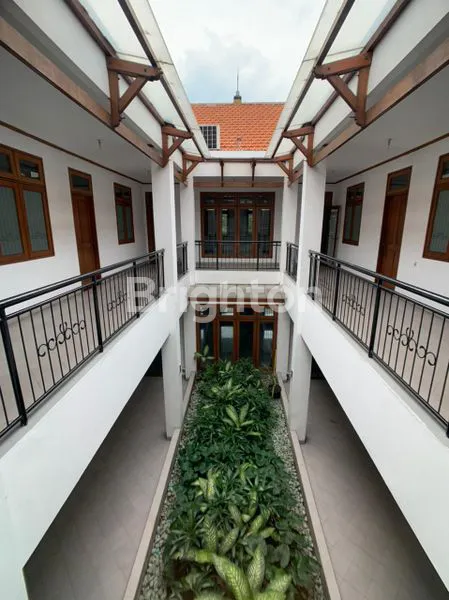 image KOMERSIAL AREA RAYA JEMURSARI, LOKASI SUPERRRR CIAMIKKKK.. GEDUNG RAYA JEMURSARI._BISA UNTUK KANTOR / BANK / RESTO, DLL. (7)