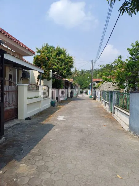image DIJUAL RUMAH GAMPING SLEMAN FULL FURNISH (2)