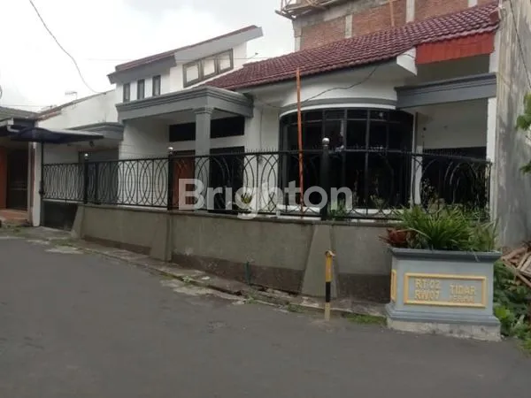 image RUMAH MEWAH 2 LANTAI DI TIDAR - VIEW KOTA, DEKAT UNIVERSITAS (1)