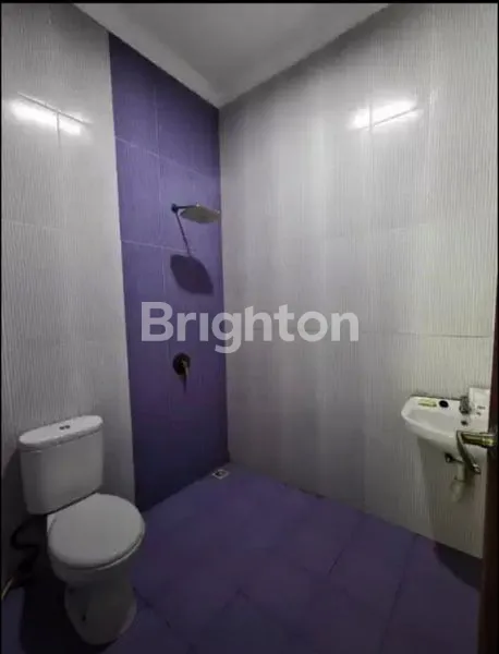 image RUMAH 2 LANTAI MEWAH DI BUKIT DAMAI INDAH, DEKAT RS SILOAM (6)