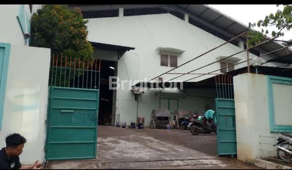 image GUDANG DI KAWASAN INDUSTRI GATOT SUBROTO (4)