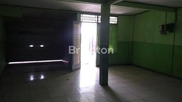 image RUMAH TEPI JALAN BESAR (3)