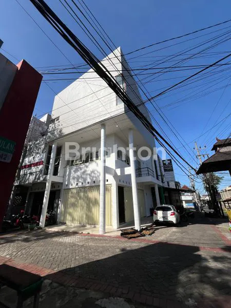 image RUKO PREMIUM 2 LANTAI DI BOROBUDUR MALANG, PARKIR 8 MOBIL (1)